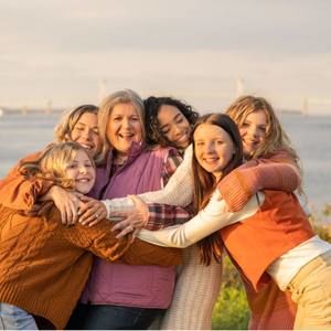 Meet your Posher, Joyce